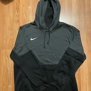 Nike Men's Therma Pullover Hoodie Sz XL Grey Black Charcoal CI4765-060 NWT